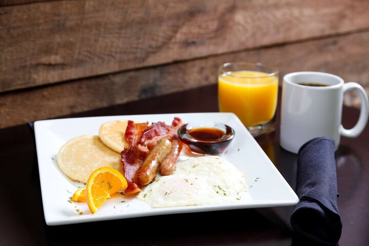 Breakfast/Coffee Service 31 of 40