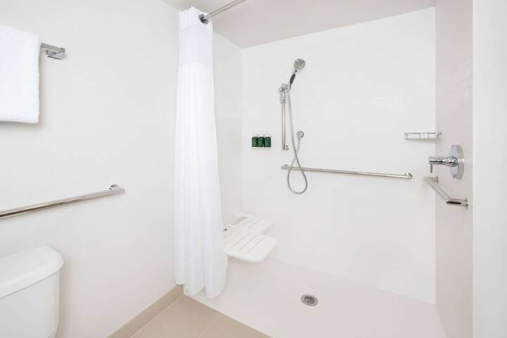 Room 14 of 31