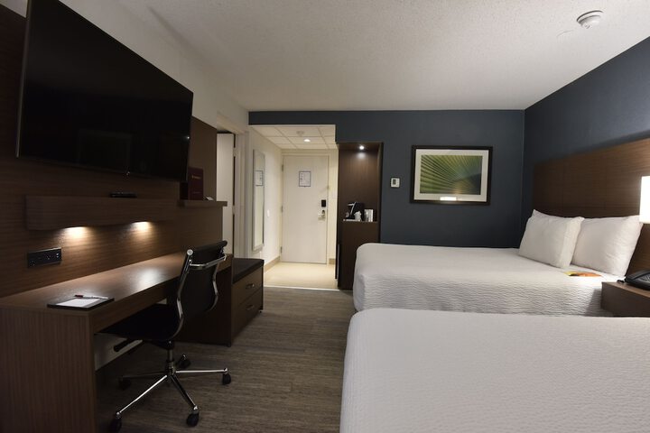 Room 19 of 36