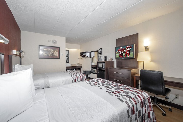 Room 13 of 25
