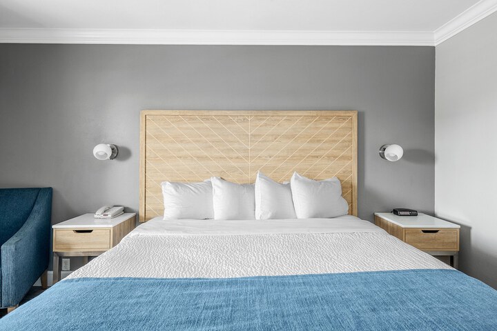 Room 20 of 36