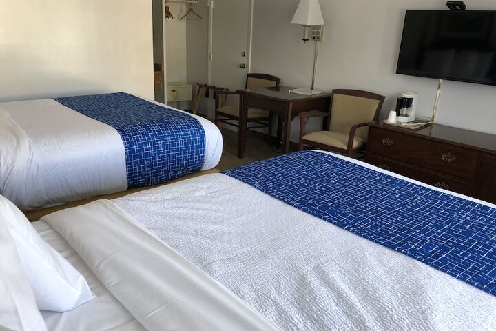 Travelodge by Wyndham Cape Cod Area