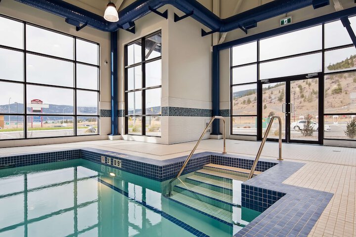 Pool 4 of 39
