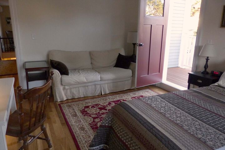 Davis Square Inn