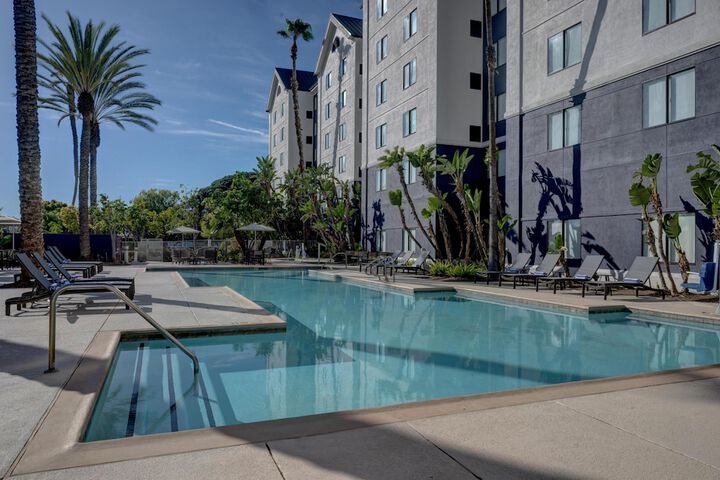 Homewood Suites by Hilton Anaheim-Main Gate Area