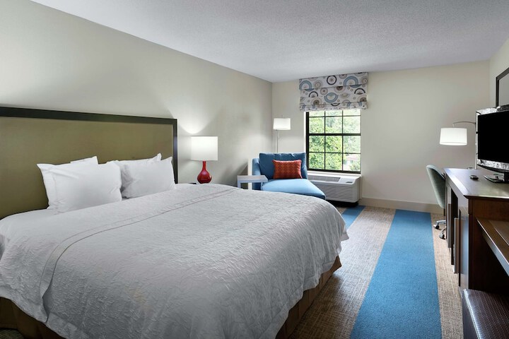 Room 26 of 38