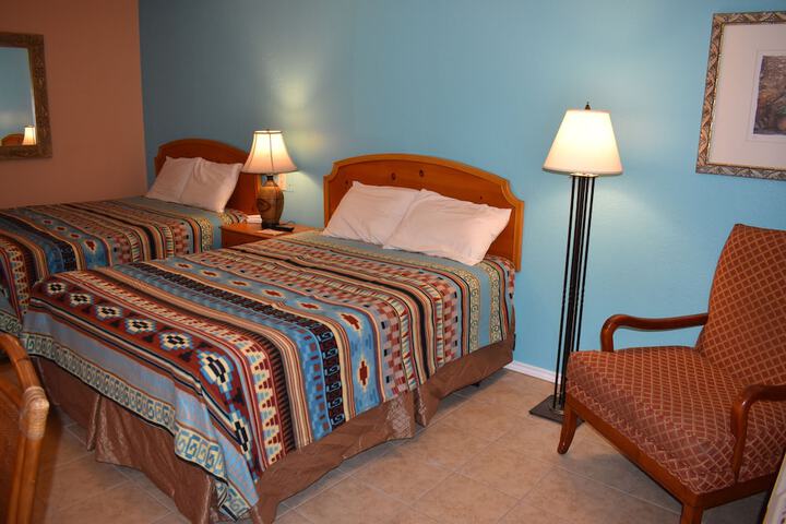 Room 10 of 26