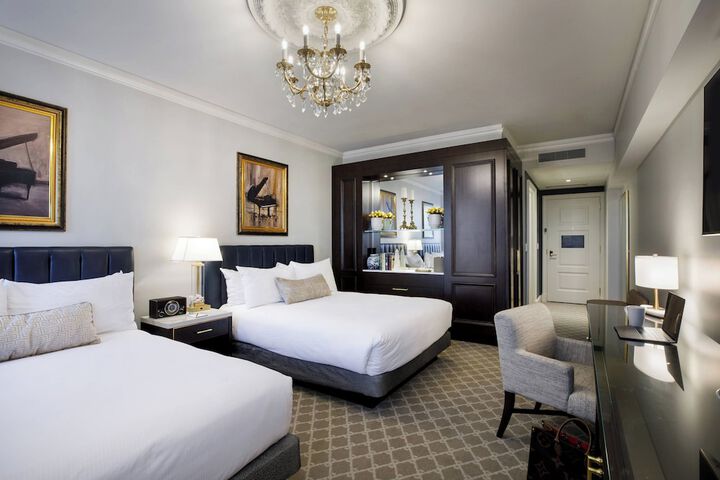 Hotel Carmichael Autograph Collection