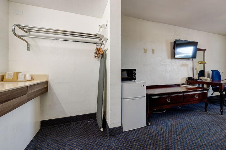 Room 48 of 75