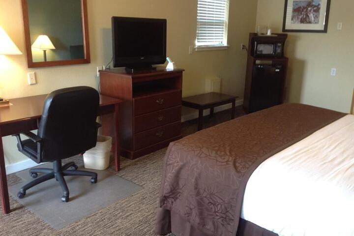 Room 8 of 21