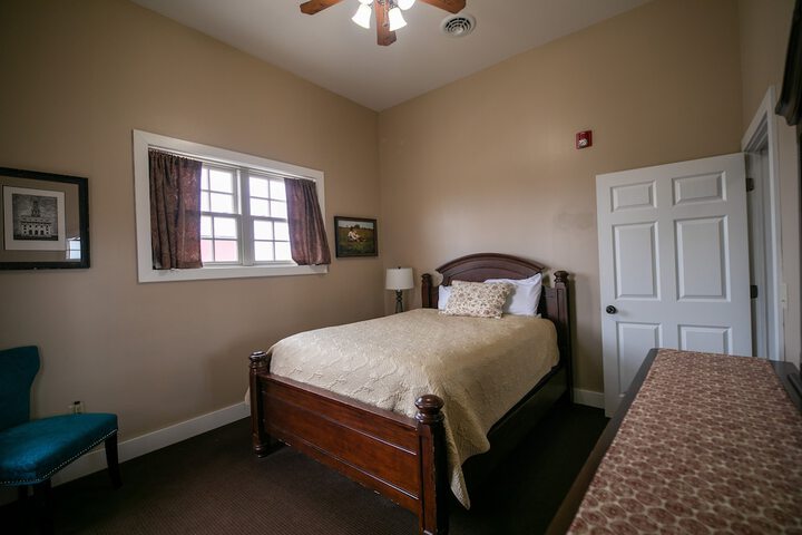 Room 72 of 78