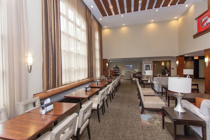 Staybridge Suites Bowling Green by IHG