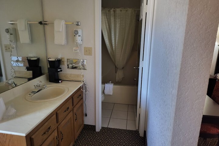 Room 11 of 21