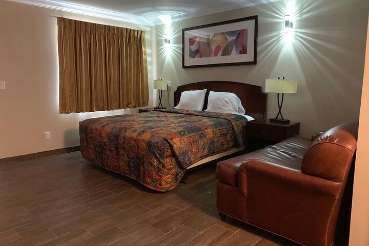 Room 27 of 36