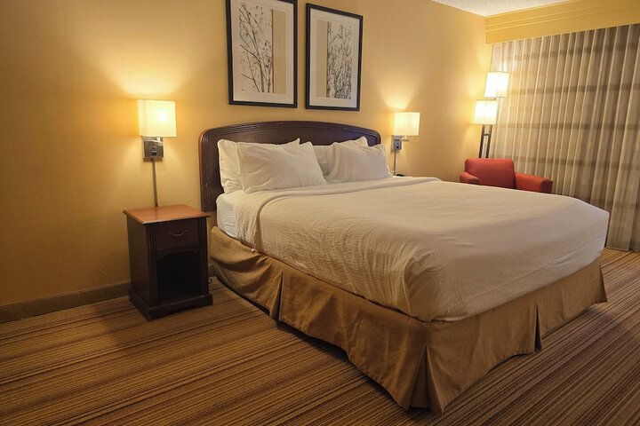 Country Inn & Suites by Radisson Convention Center