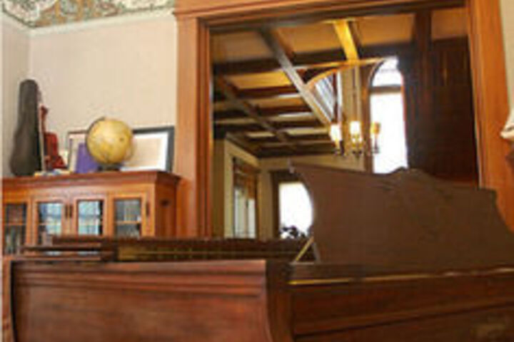 The Grand Anne Bed & Breakfast