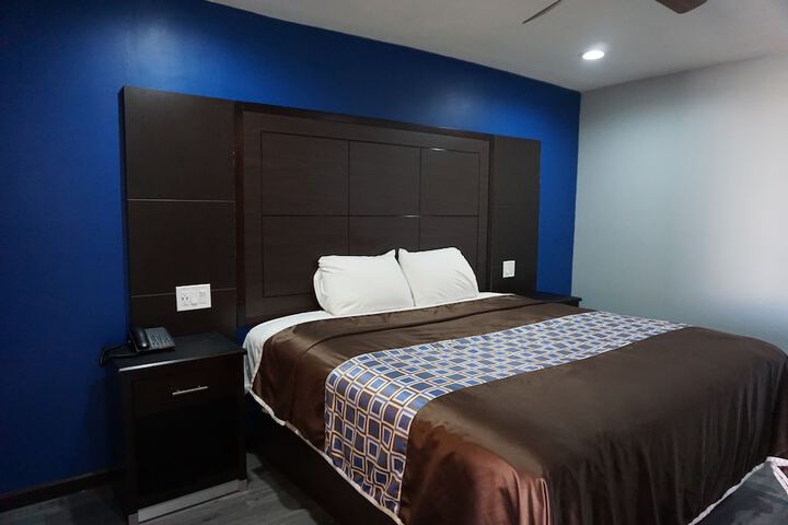 Room 48 of 49