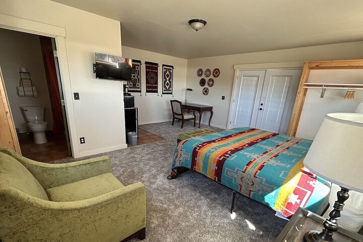 The Rim Rock Inn