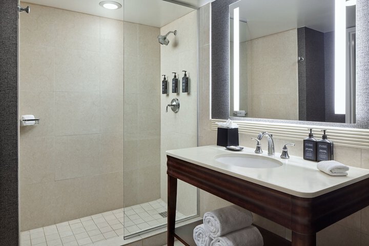 Sheraton Valley Forge Hotel King of Prussia