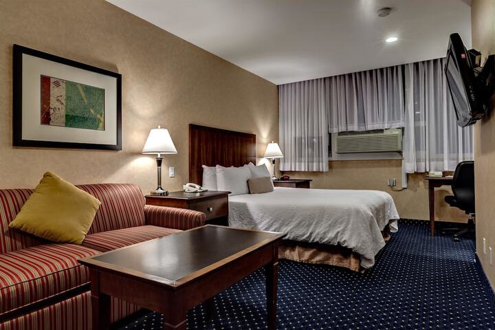 Room 46 of 74