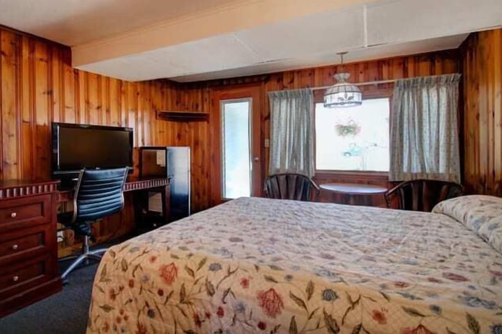 Room 12 of 30
