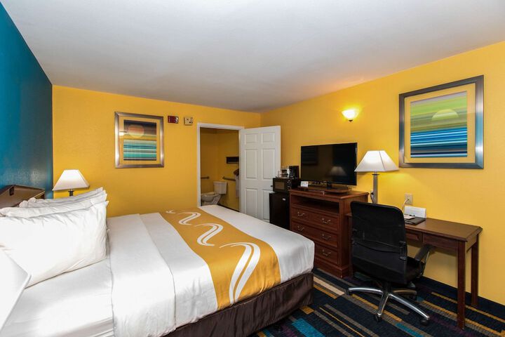 Room 14 of 27