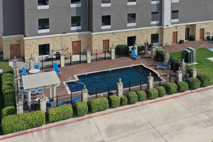 Hotel 4 of 123