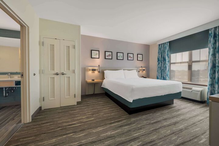 Room 32 of 94