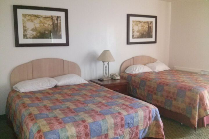 Room 18 of 18