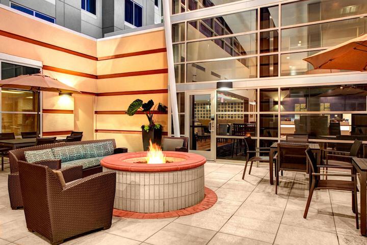Terrace/Patio 40 of 40