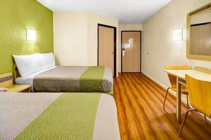 Room 16 of 29