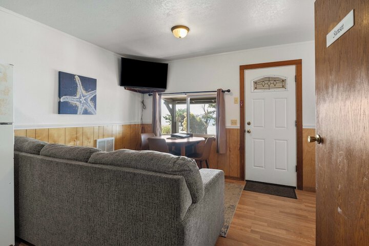 Oceanside Ocean Front Cabins