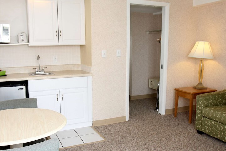 SEASIDE INN & SUITES CLEARWATER BEACH