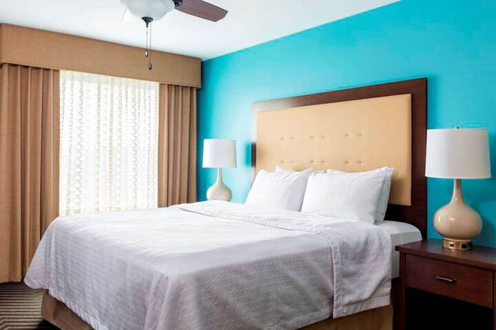 Room 18 of 21