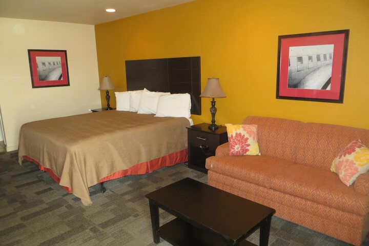 Room 26 of 32