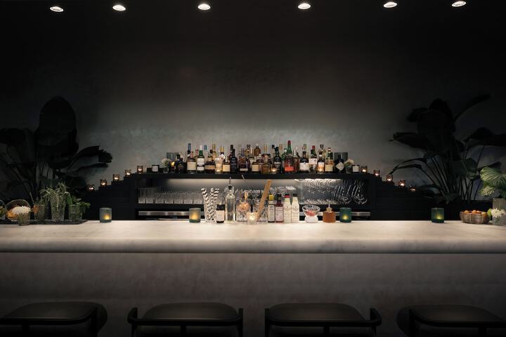 Lounge 41 of 45