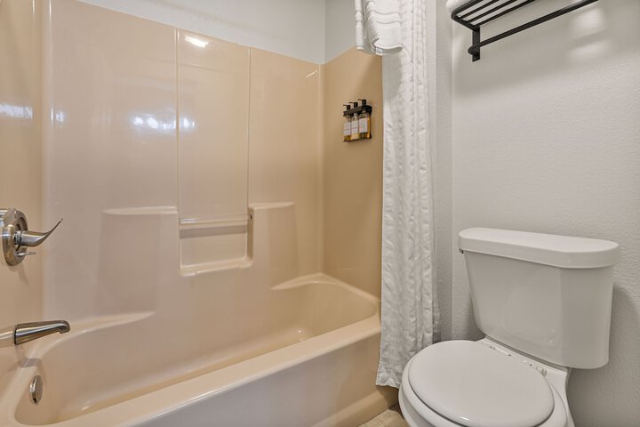 Tremont Lodge & Resort