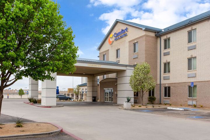 Hotel 2 of 32