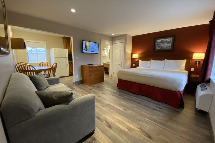 Sahara Courtyard Inn