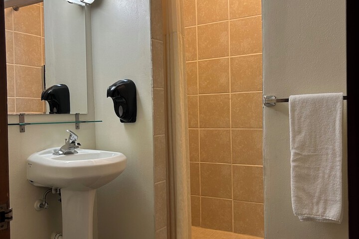 Room 8 of 24