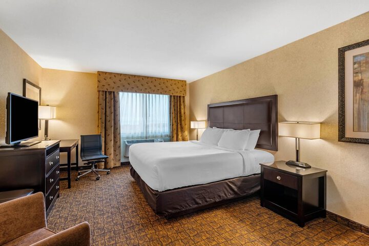 Lloyd Hotel Astoria Bayfront an Ascend Collection Hotel