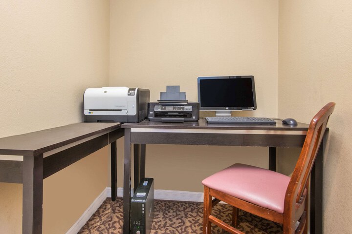 Business Center 56 of 56