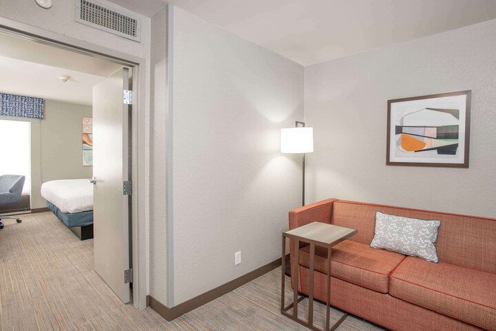 Room 14 of 72
