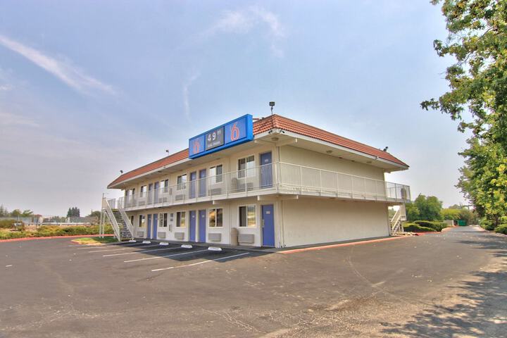 Hotel 7 of 29