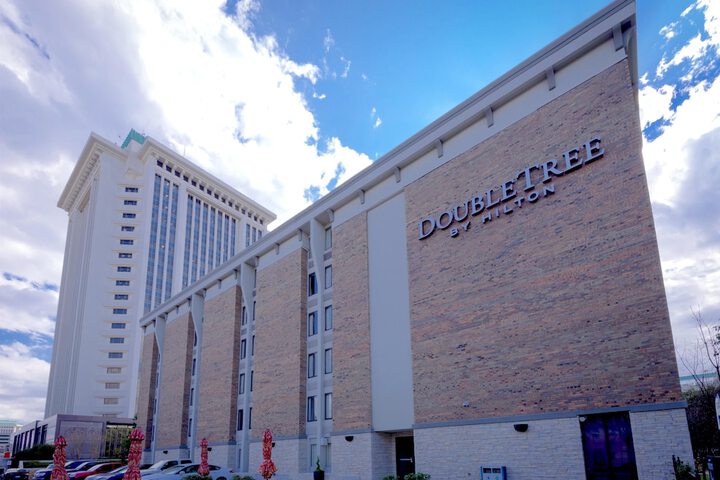 Hotel 3 of 58