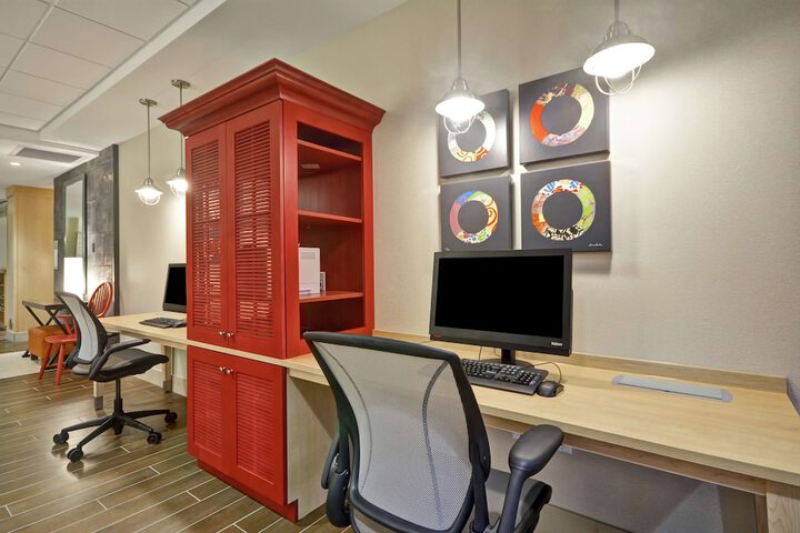 Business Center 39 of 39