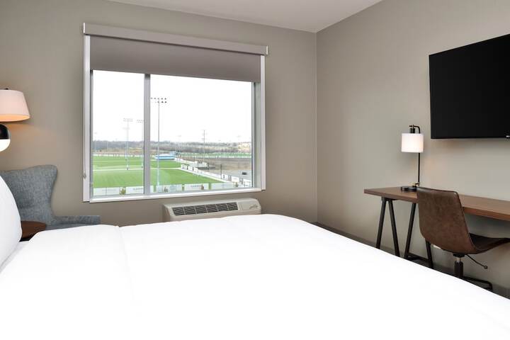 Room 14 of 34