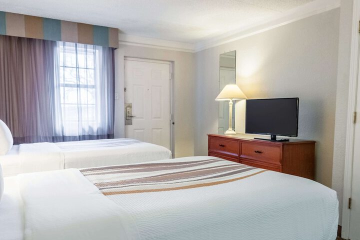 Room 20 of 25