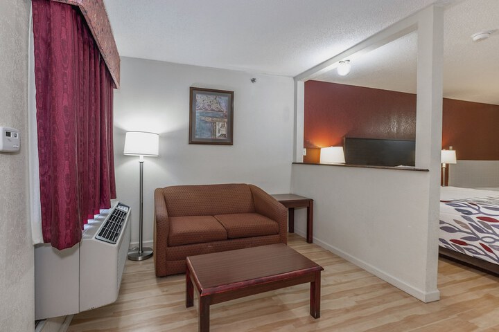 Room 20 of 34