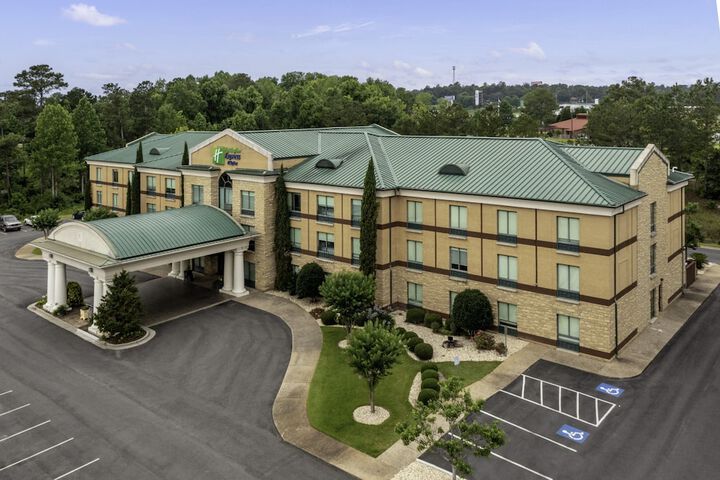 Hotel 2 of 23